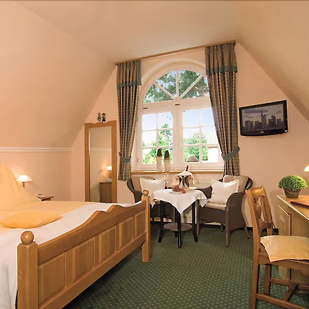 Wardenburger Hof Hotel 3*