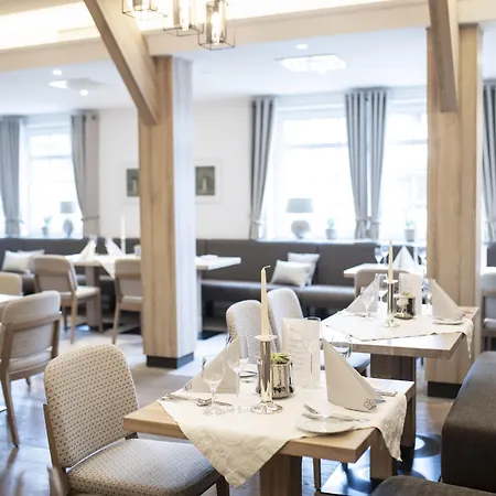 Wardenburger Hof 3*